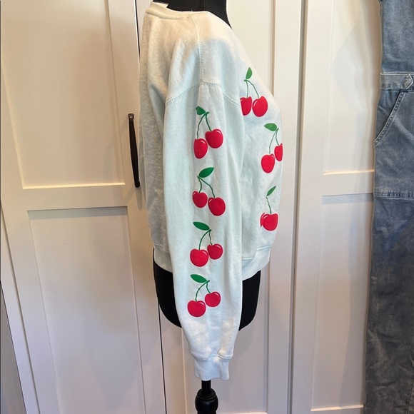🍒🍒🍒 Cherry Print Light Green Sweatshirt - Picture 4 of 7